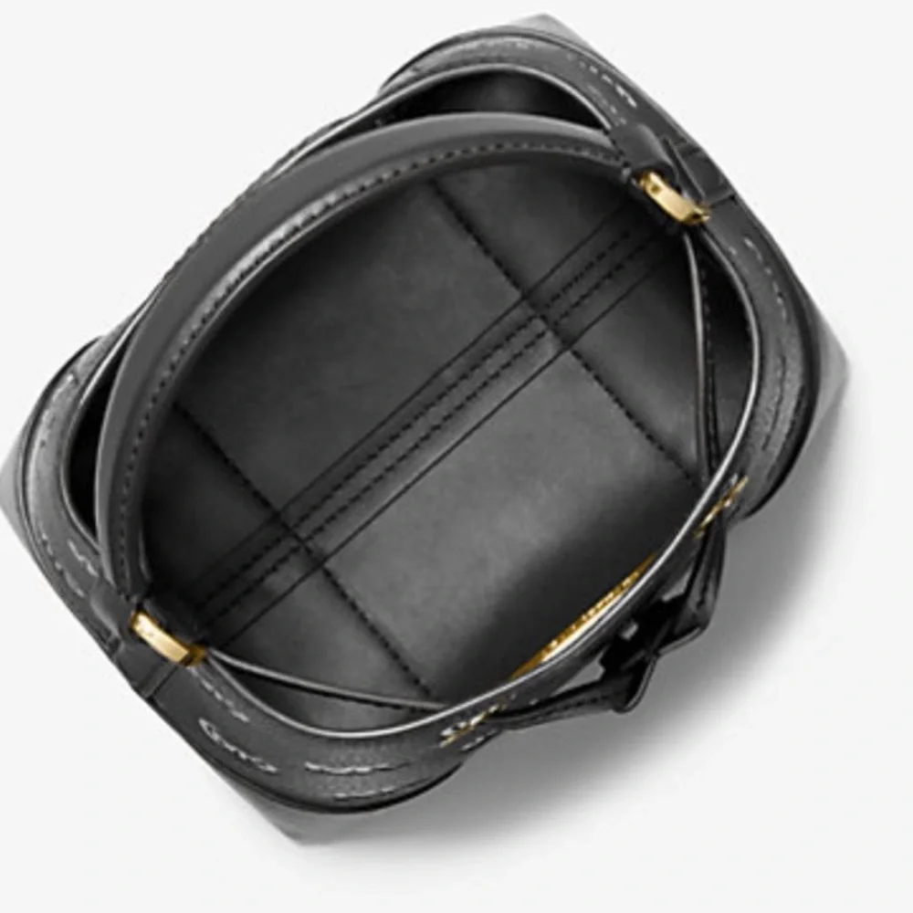 MICHAEL KORS
Mercer Small Logo Embossed Leather Bucket Bag
COLOR BLACK - Picture 11 of 15
